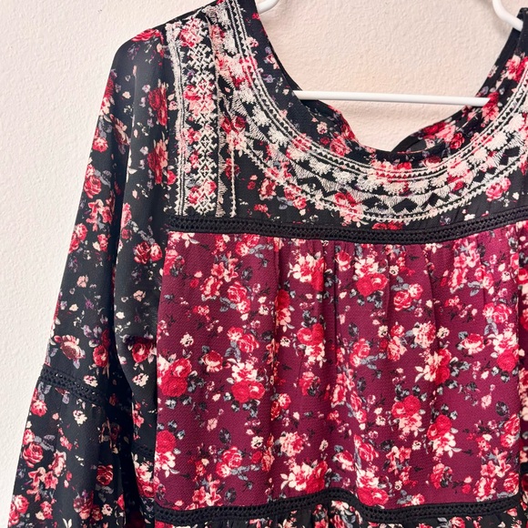 Knox Rose Embroidered Floral Blouse – Size M - Picture 3 of 10